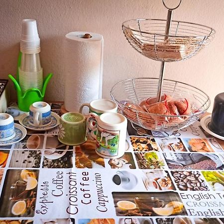 Domumontegrappa - Appartamento Indipendente Con Giardino - Sestu Екстериор снимка