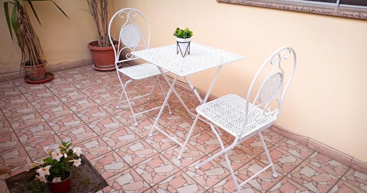 Domumontegrappa - Appartamento Indipendente Con Giardino - Sestu Екстериор снимка